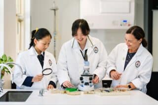 Science at Ravenswood Science at Ravenswood